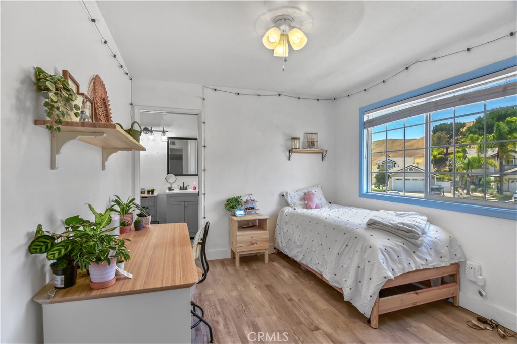 5866 Ridgegate Drive