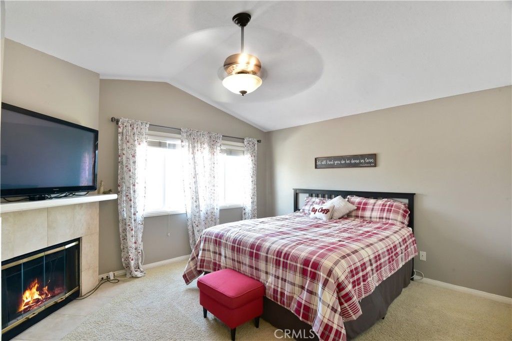 5866 Ridgegate Drive