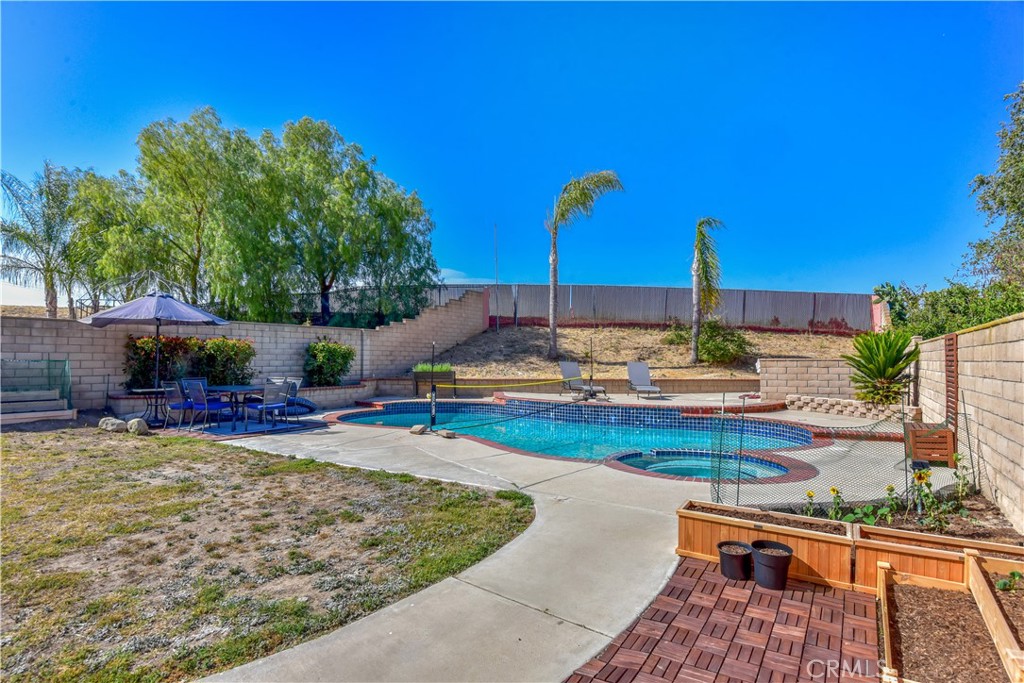 5866 Ridgegate Drive
