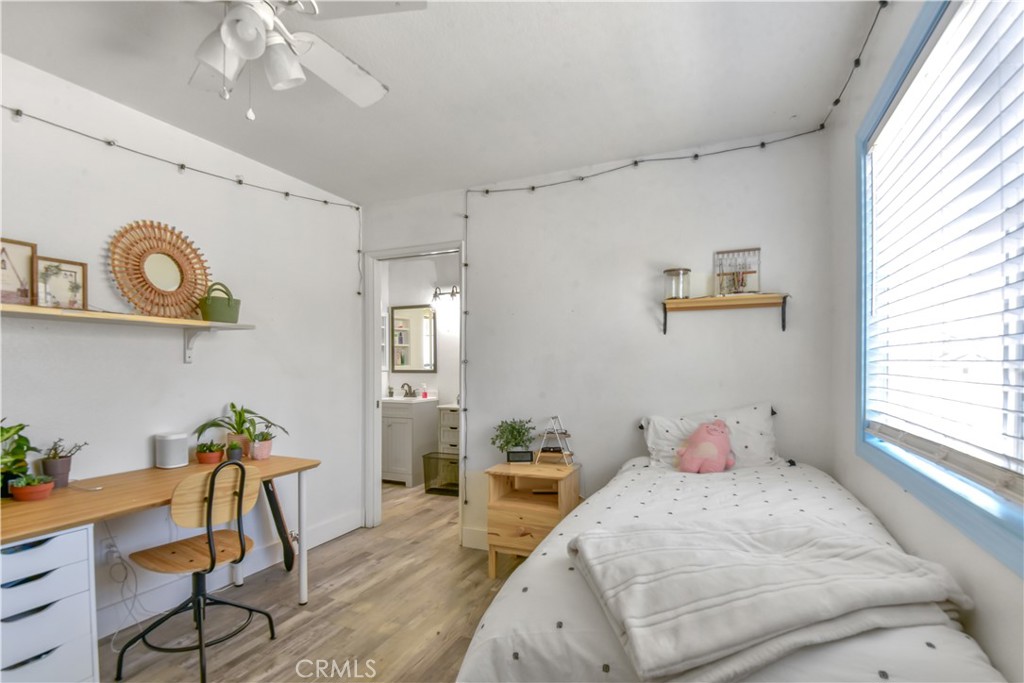 5866 Ridgegate Drive