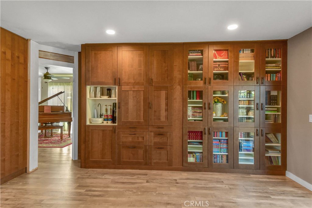 5866 Ridgegate Drive