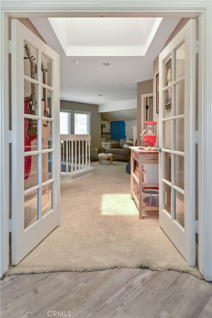 5866 Ridgegate Drive