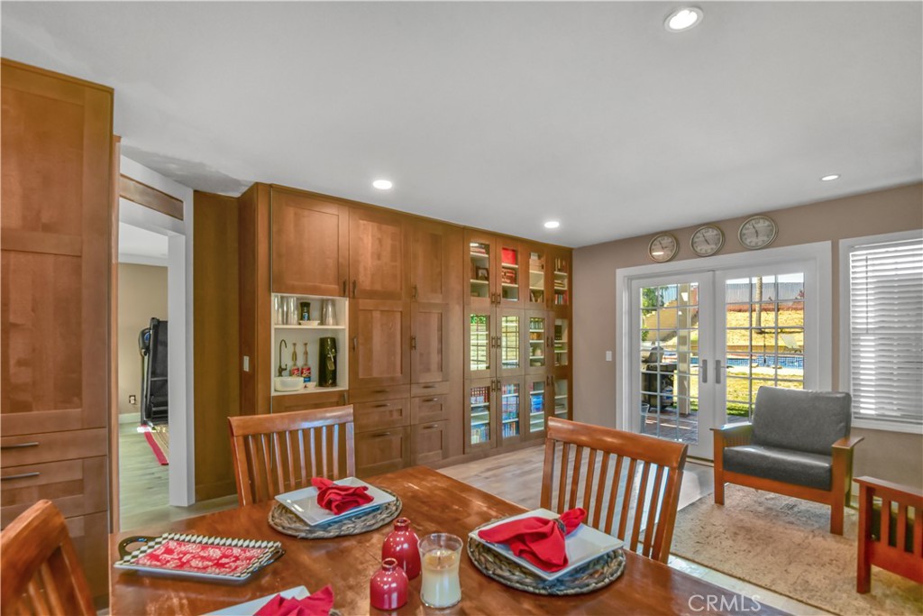 5866 Ridgegate Drive