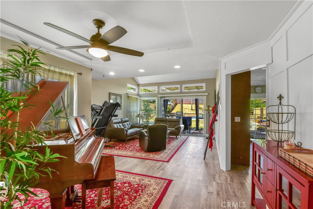 5866 Ridgegate Drive