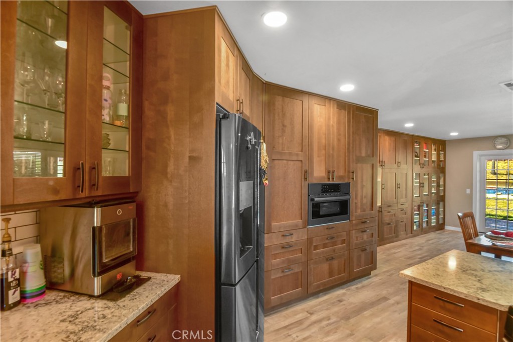 5866 Ridgegate Drive