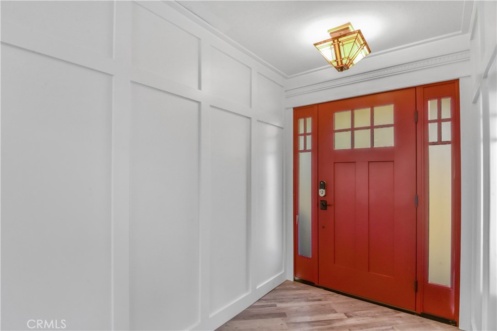 5866 Ridgegate Drive