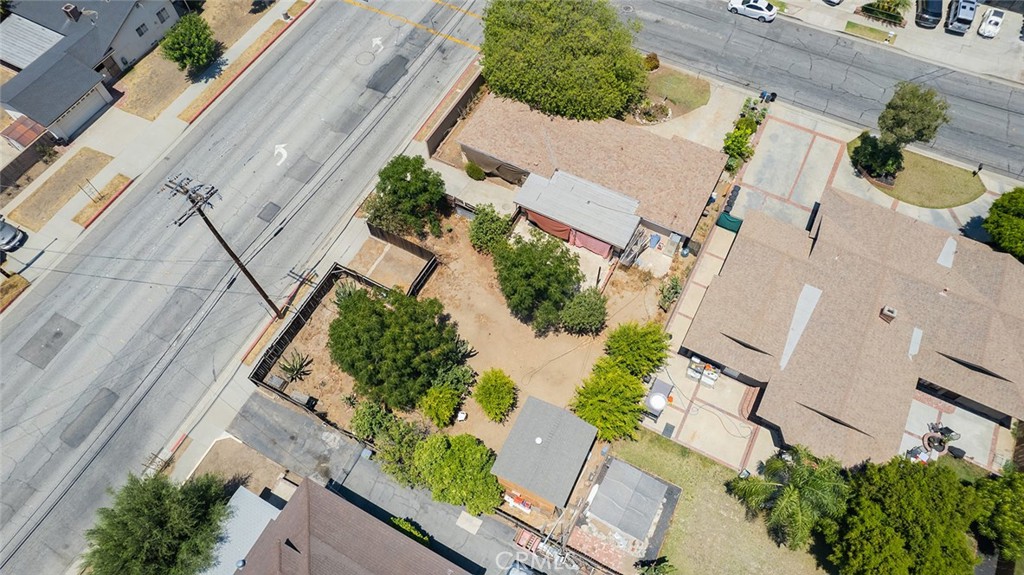 904 E Juanita Avenue