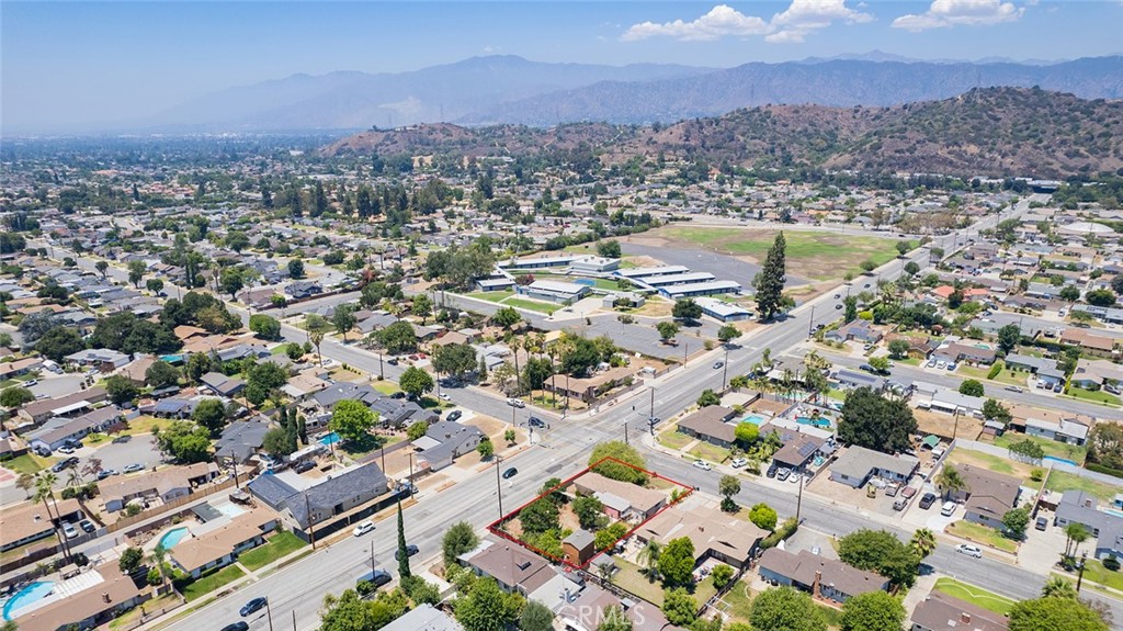904 E Juanita Avenue