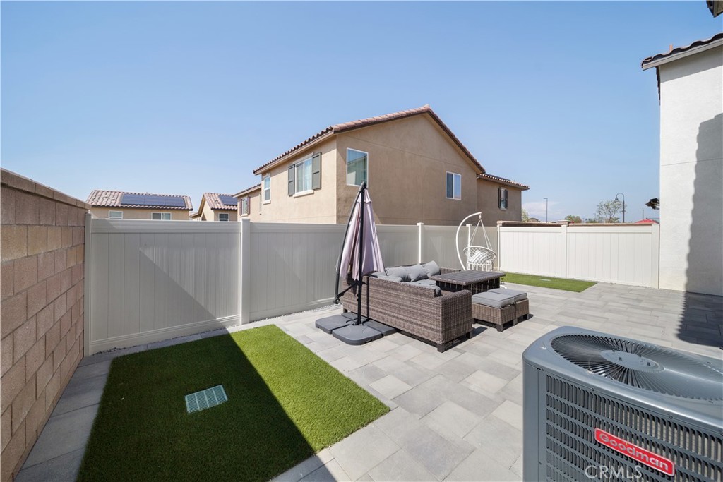 27452 Moonstone Place
