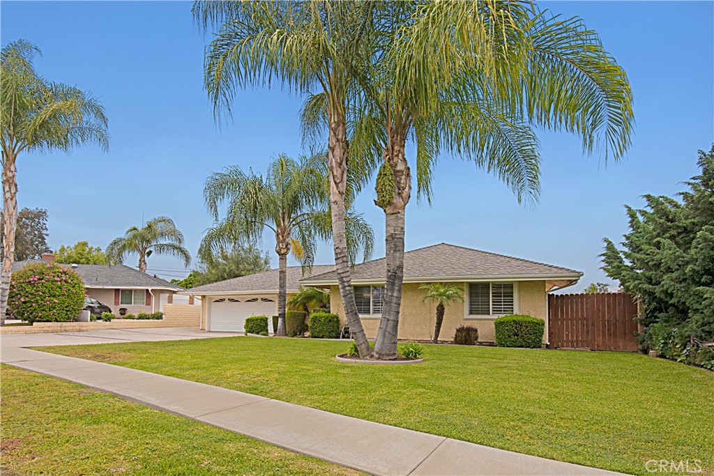 14920 Redwood Lane