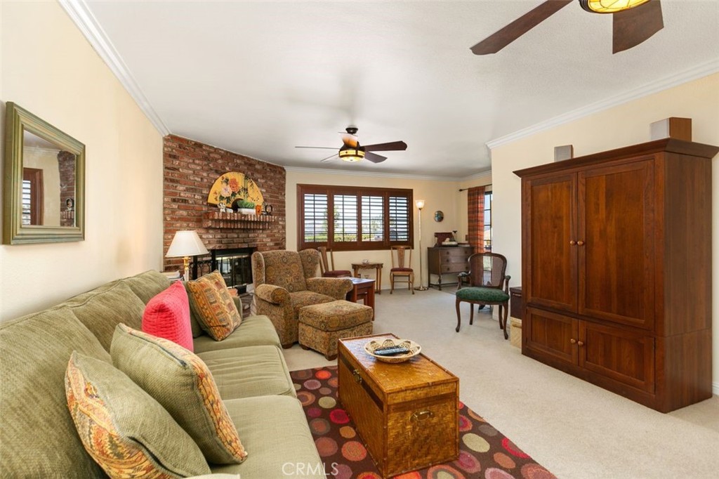 1049 Flintlock Road