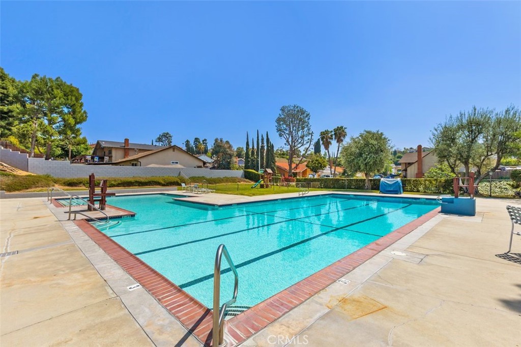 1049 Flintlock Road