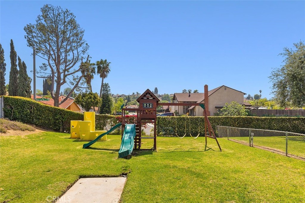 1049 Flintlock Road
