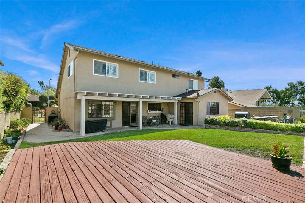 1049 Flintlock Road