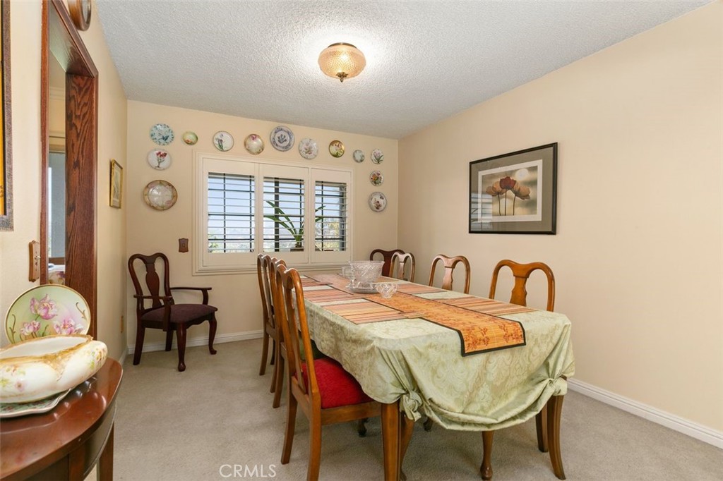 1049 Flintlock Road