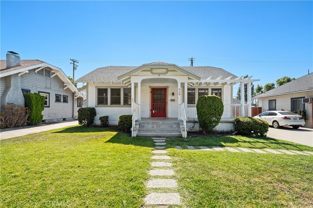 318 E Italia Street