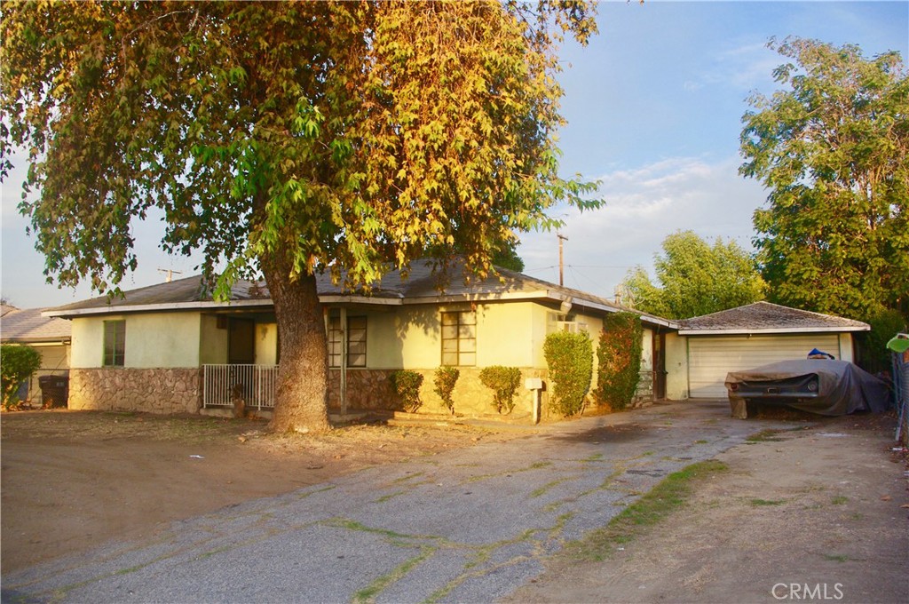1440 Valinda Avenue