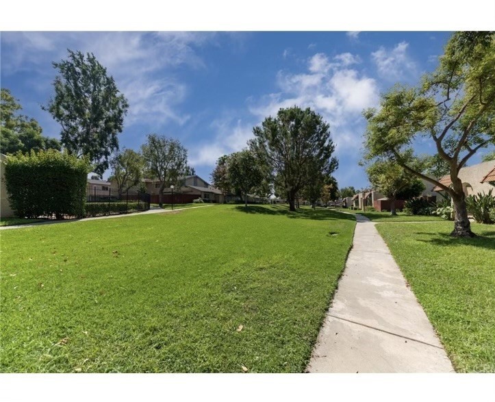 2530 Gonzaga Lane