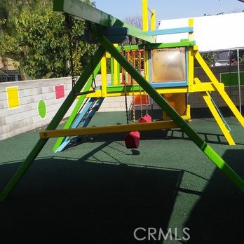 816 W Service Avenue