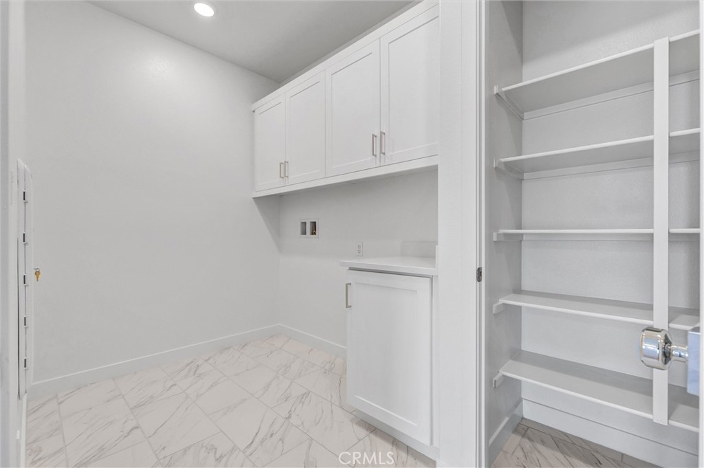 905 Poppy Court Court