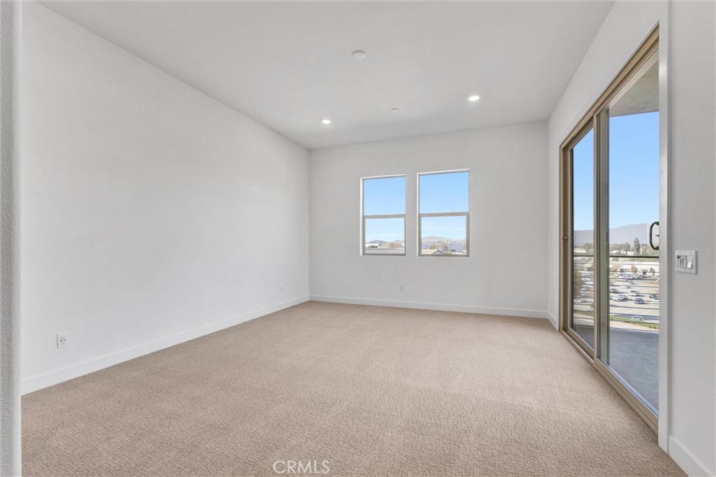 905 Poppy Court Court