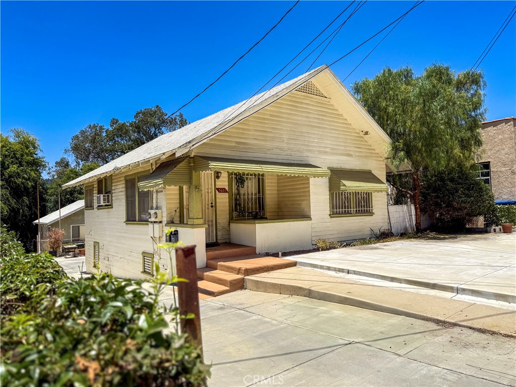 3621 Griffin Avenue