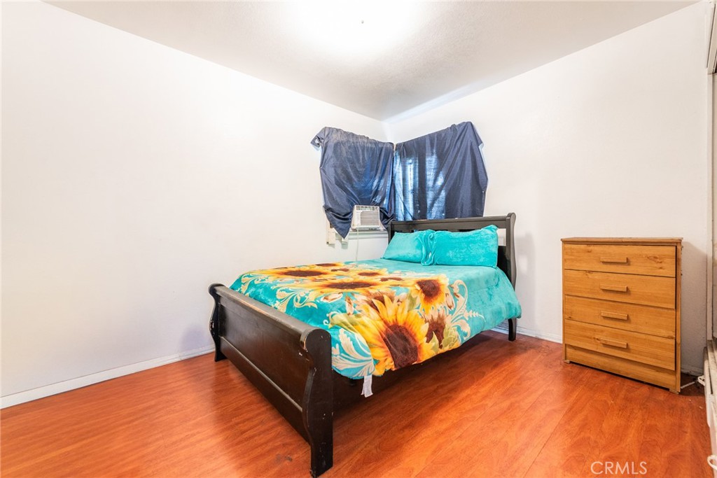 1132 E 65th Street