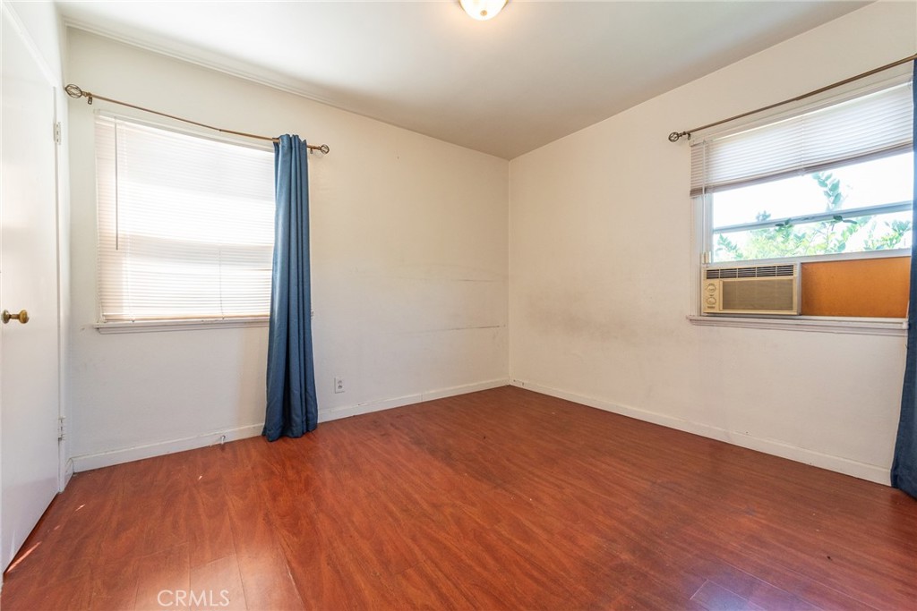 1132 E 65th Street