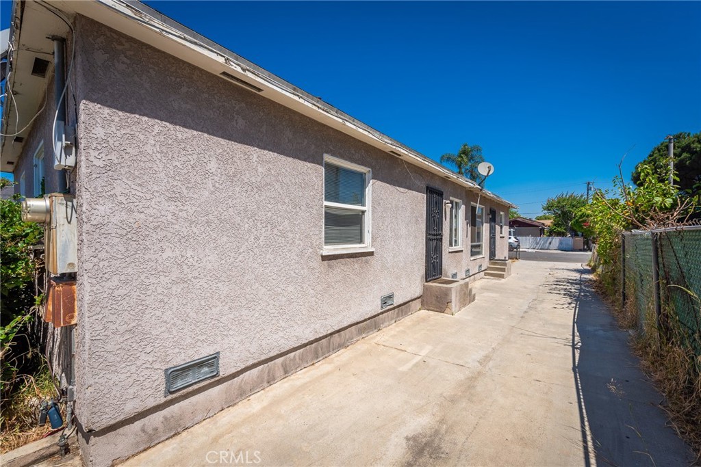1132 E 65th Street