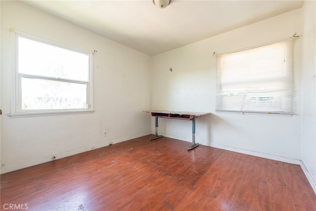 1132 E 65th Street