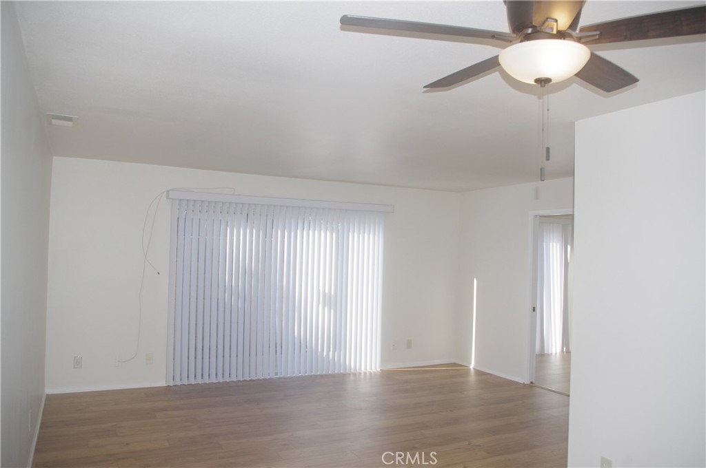 5548 Welland Avenue 3