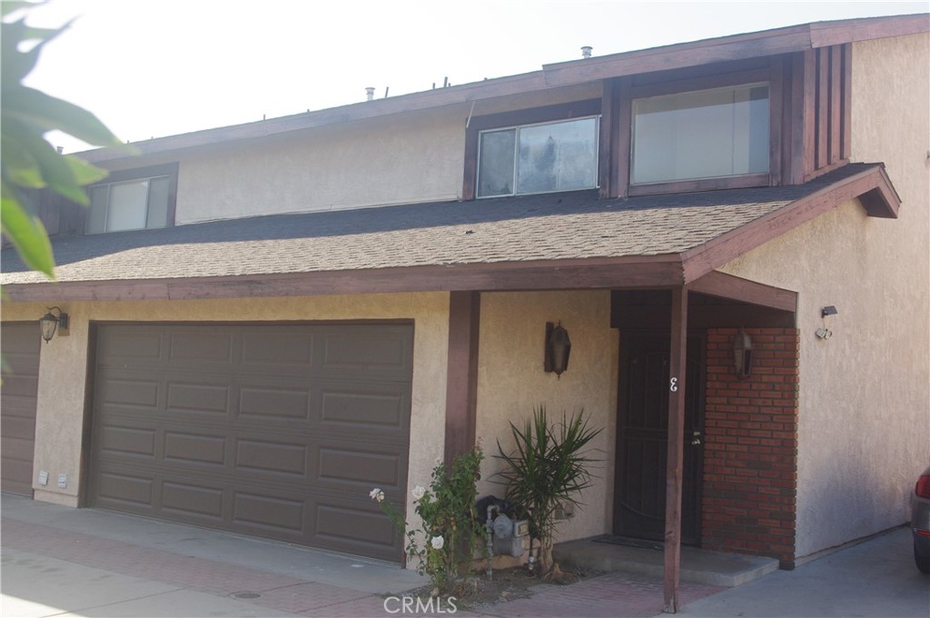 5548 Welland Avenue 3