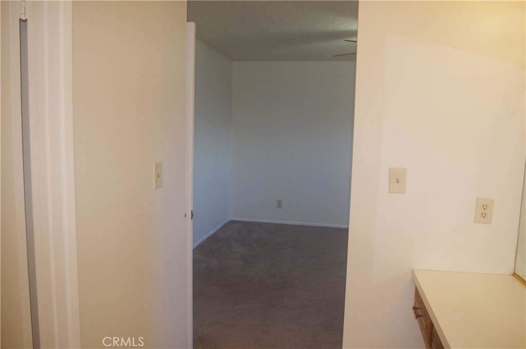 5548 Welland Avenue 3