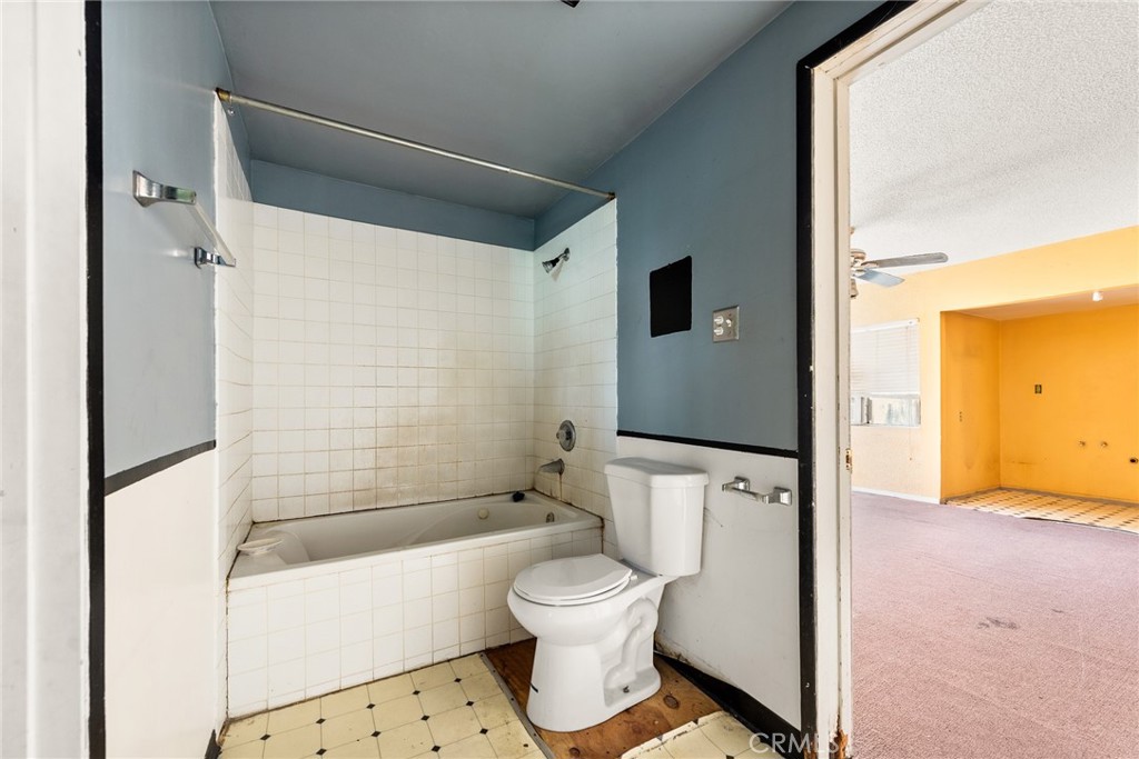 207 Los Angeles Avenue