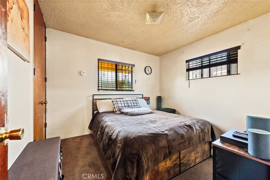 207 Los Angeles Avenue