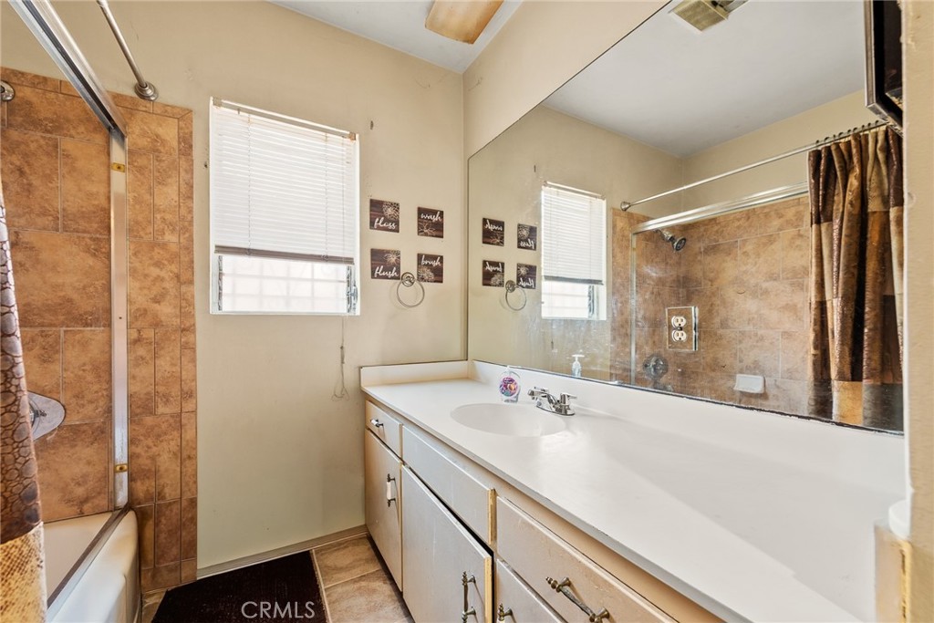 207 Los Angeles Avenue