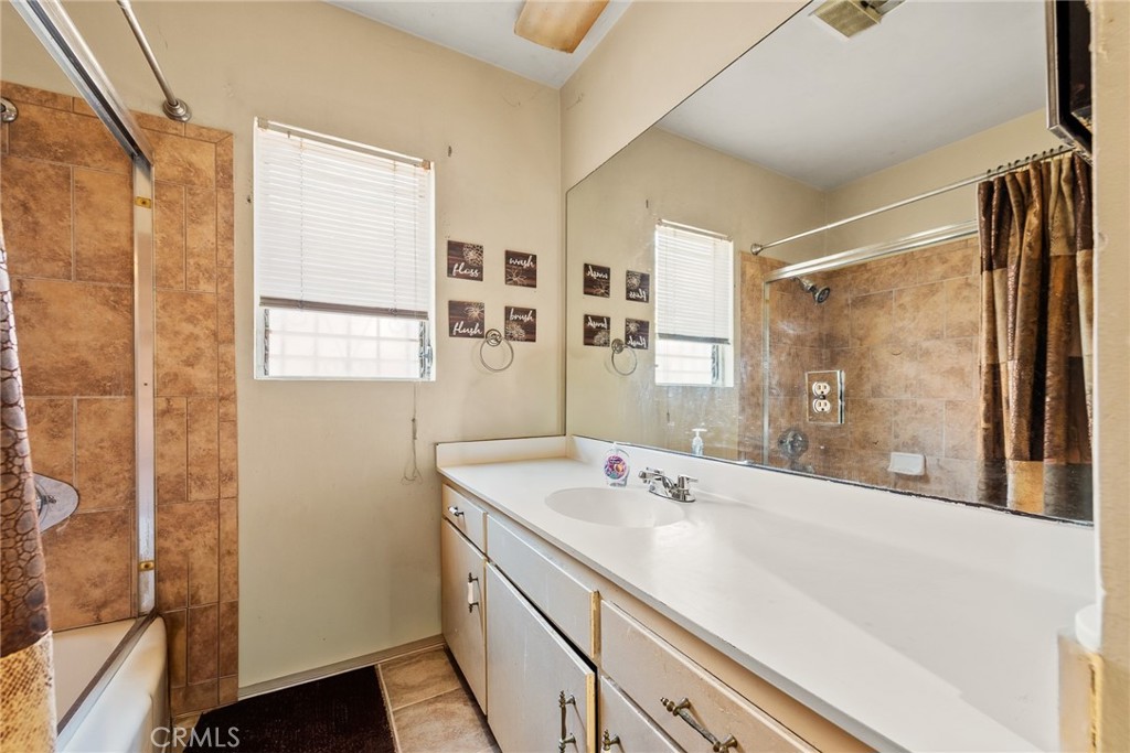 207 Los Angeles Avenue