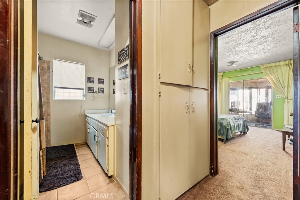 207 Los Angeles Avenue