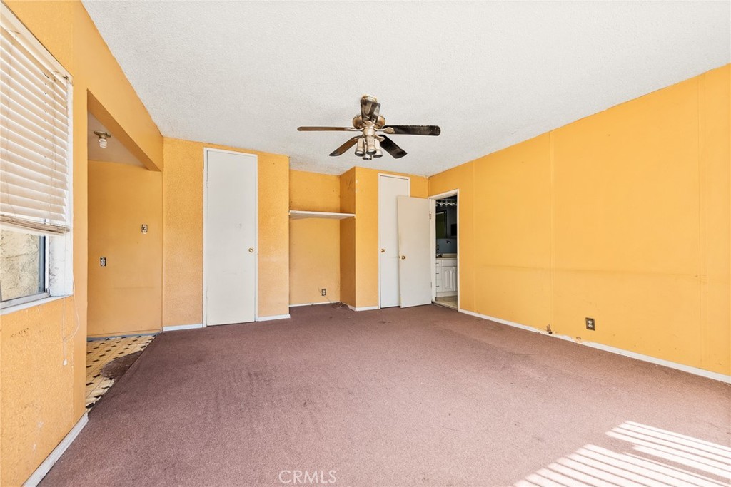 207 Los Angeles Avenue