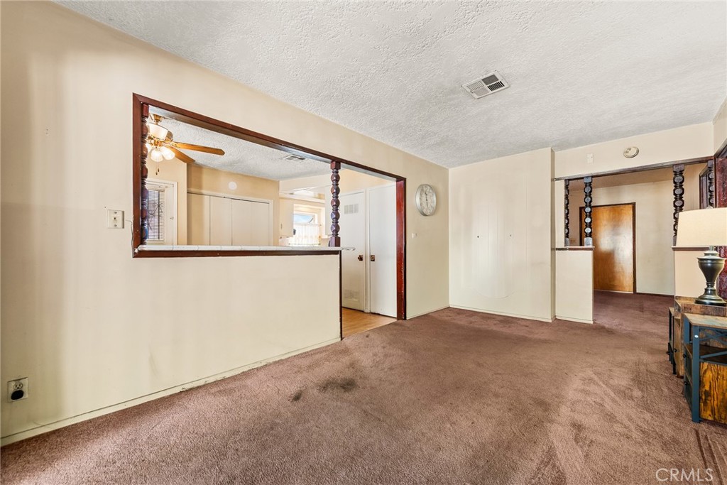 207 Los Angeles Avenue