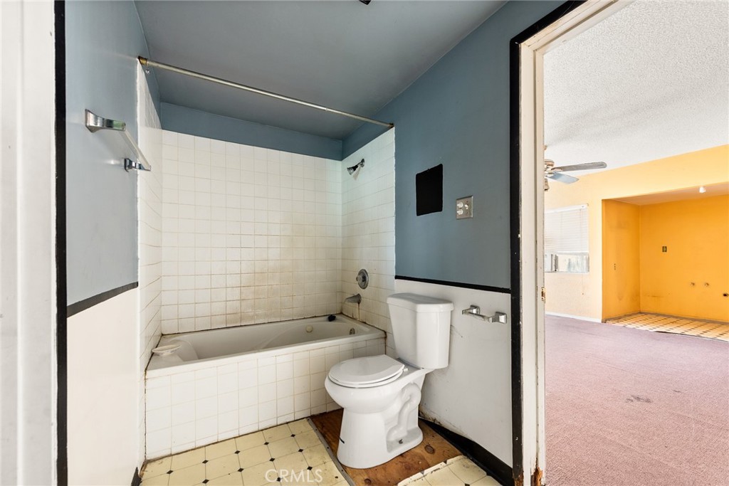 207 Los Angeles Avenue