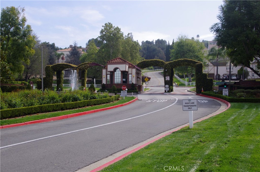 1729 Derringer Lane