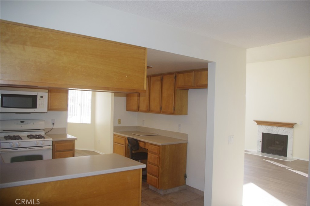 421 S Flower Avenue A