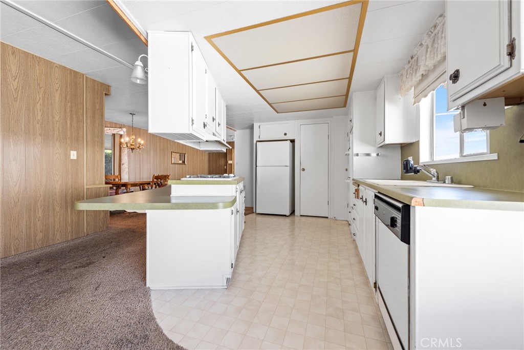 4095 Fruit Street 324