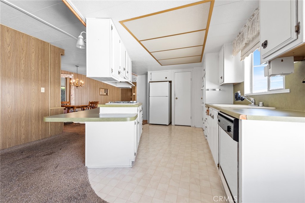 4095 Fruit Street 324