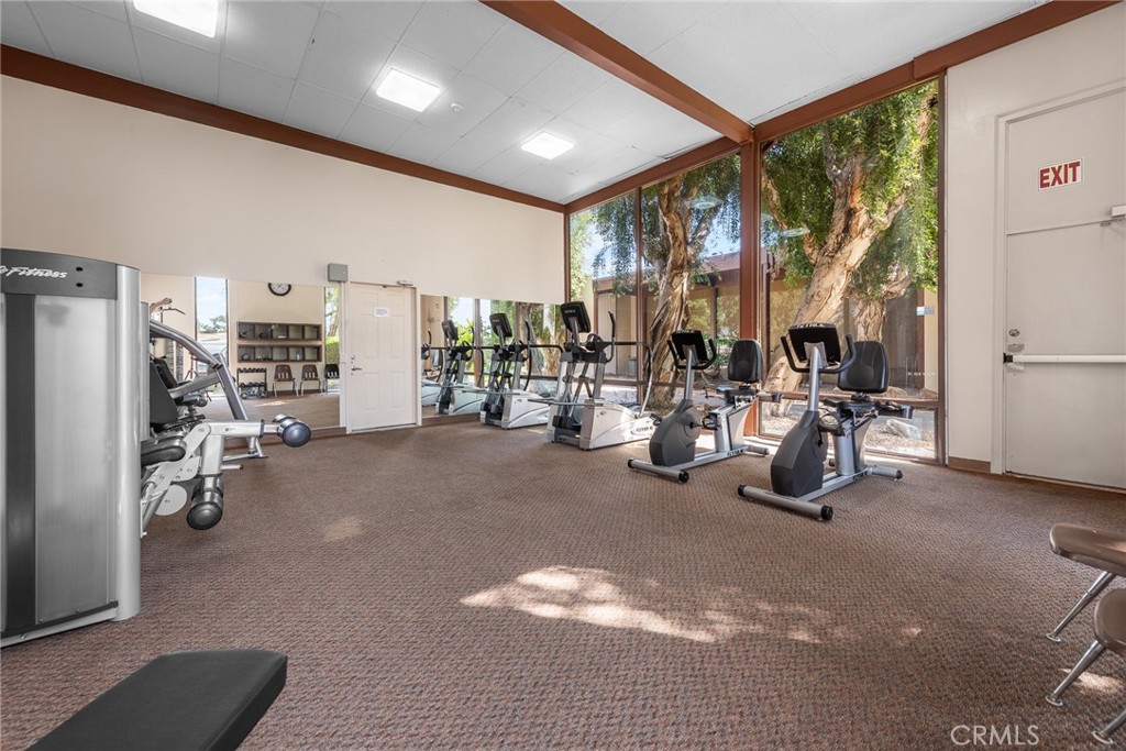 4095 Fruit Street 324