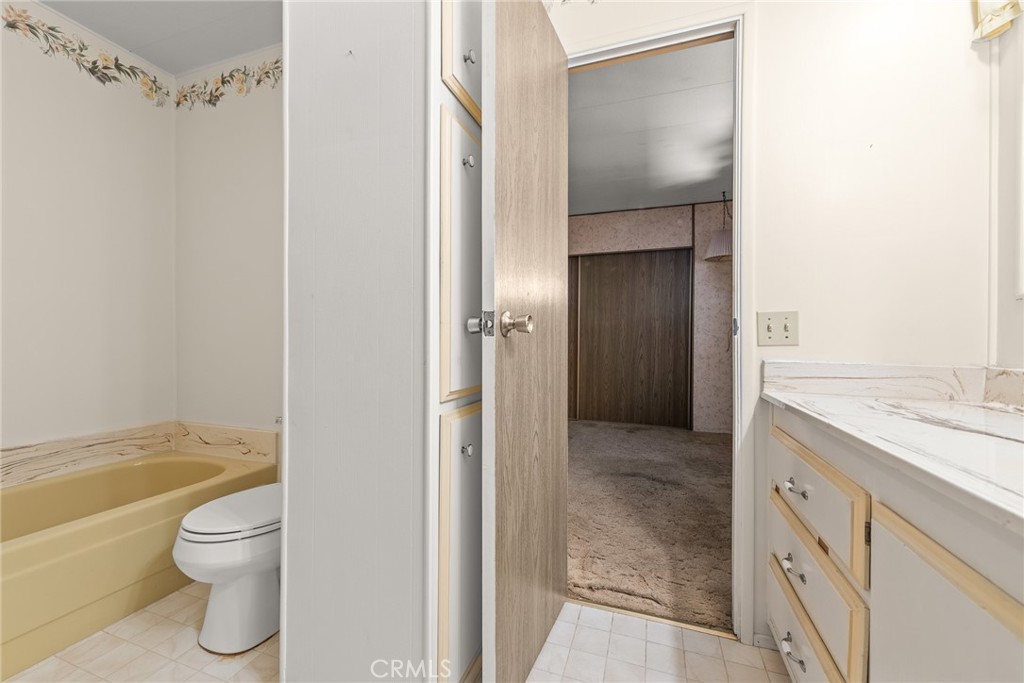 4095 Fruit Street 324