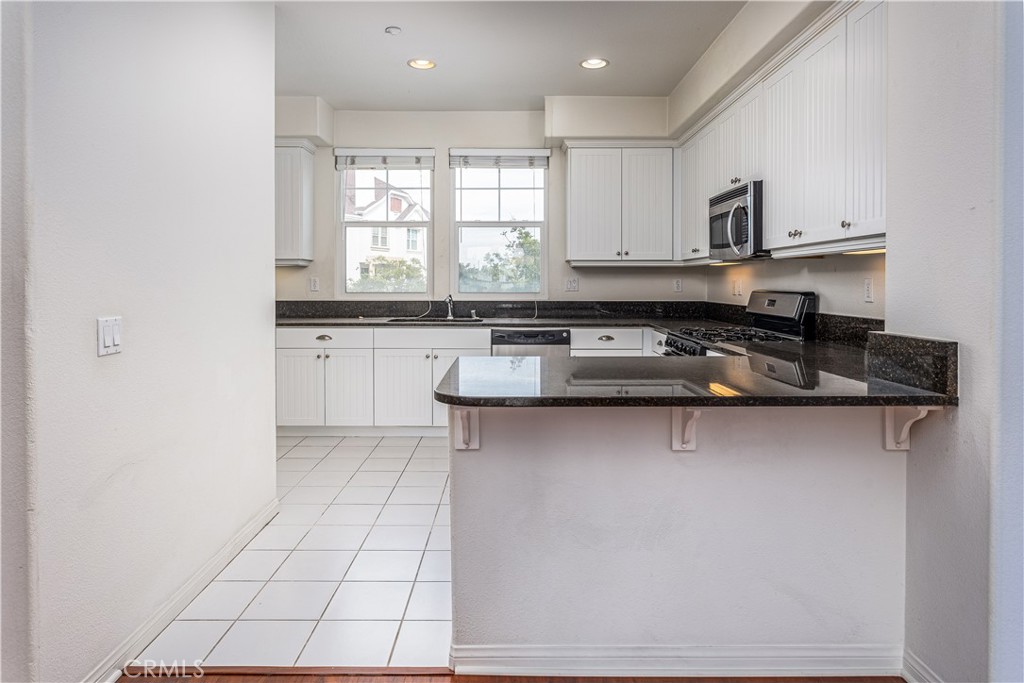 755 Harbor Cliff Way 110