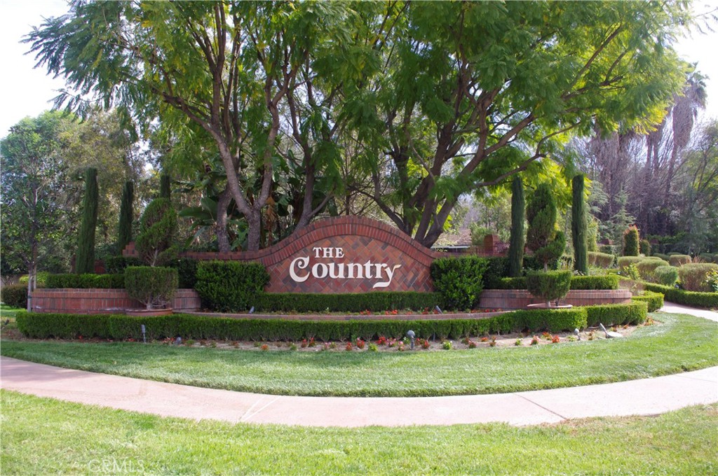 1729 Derringer Lane