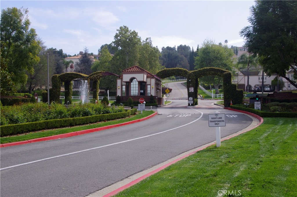 1729 Derringer Lane